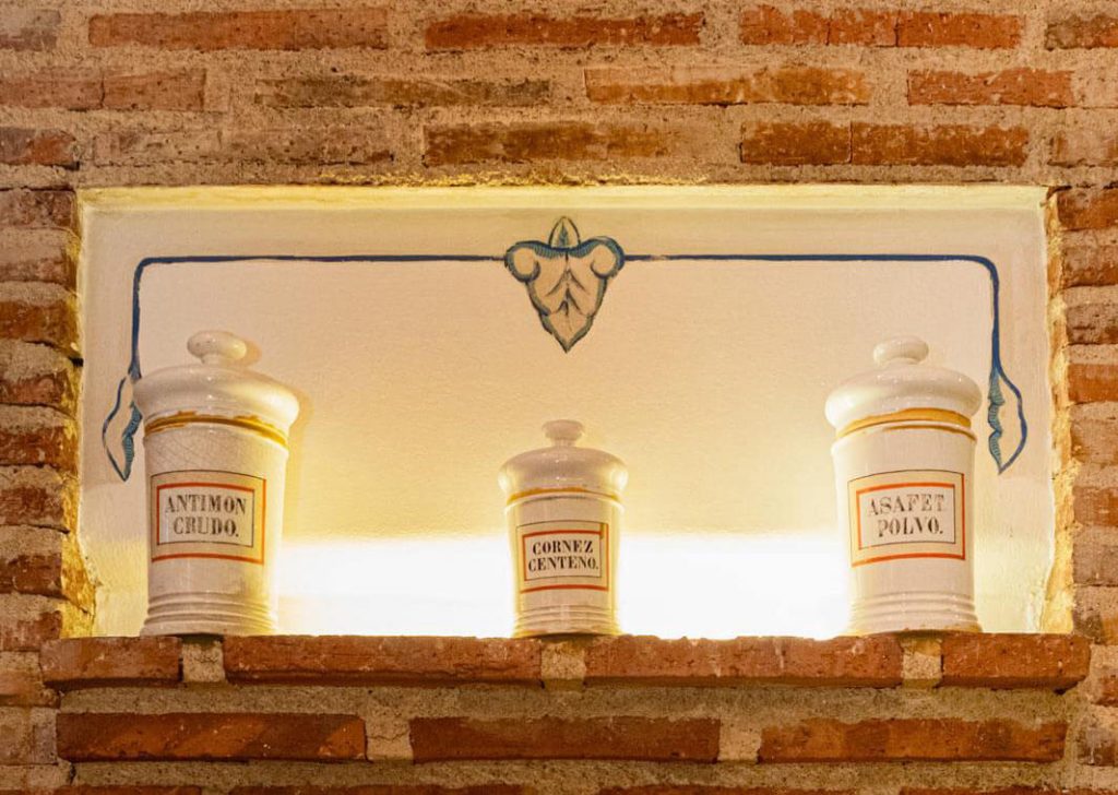 Tasca La Farmacia: Menú cocktail Madrid